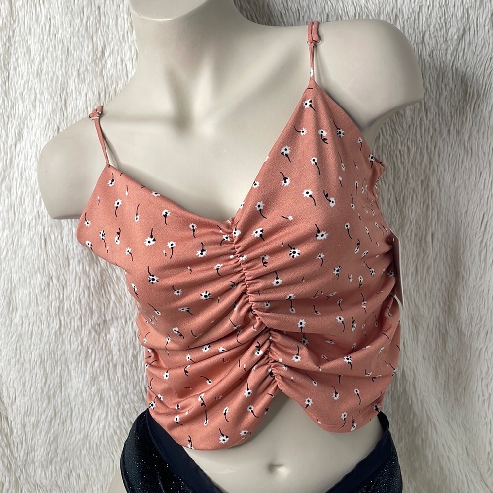 Cropped Tank Top With Ruched Front